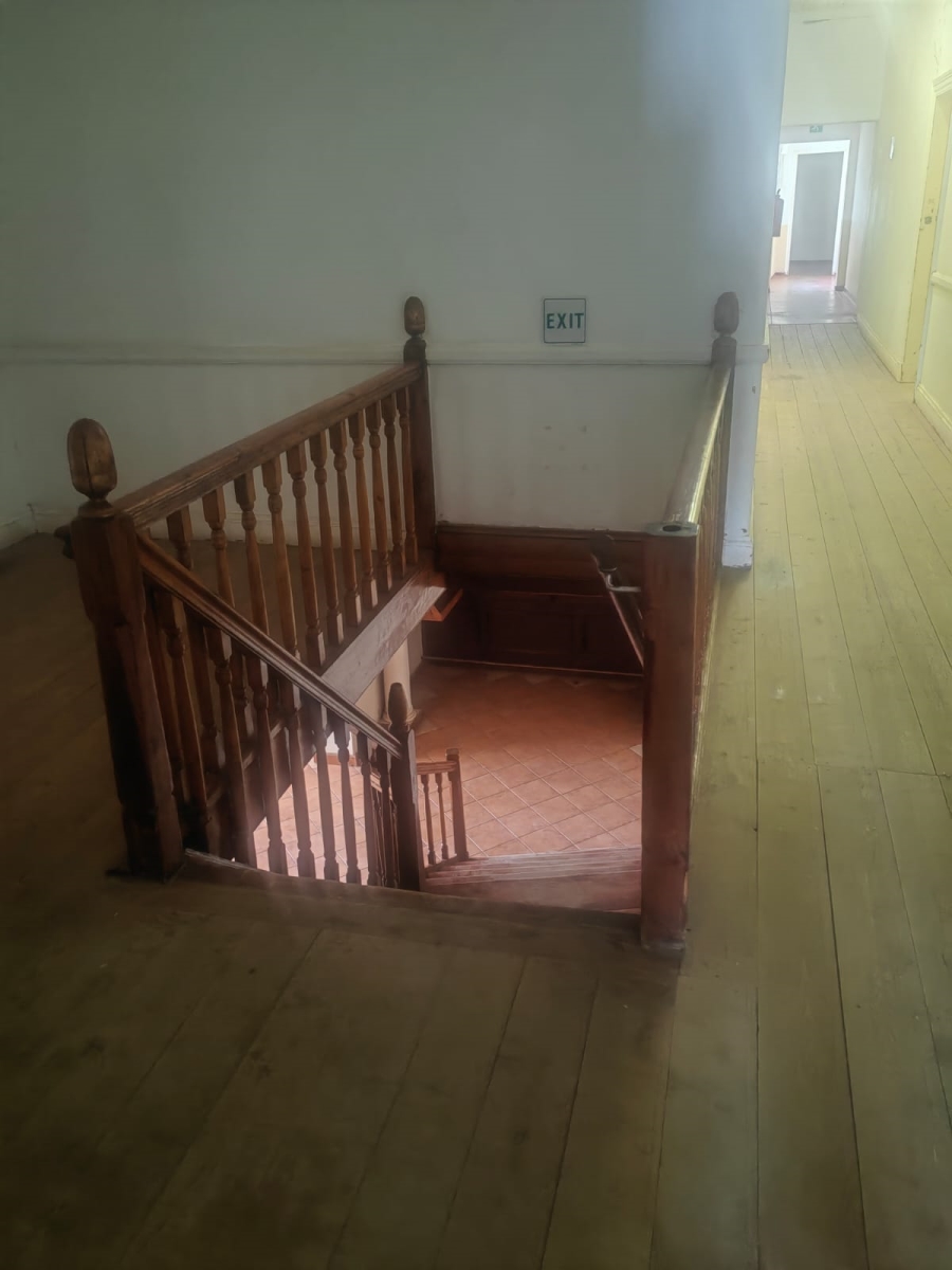 13 Bedroom Property for Sale in Uniondale Western Cape